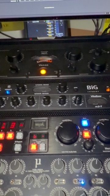 SPL mastering rack detail